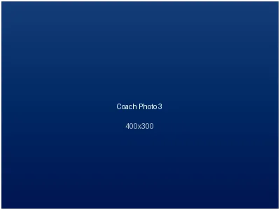 米兰体育前教练与采访团队合影